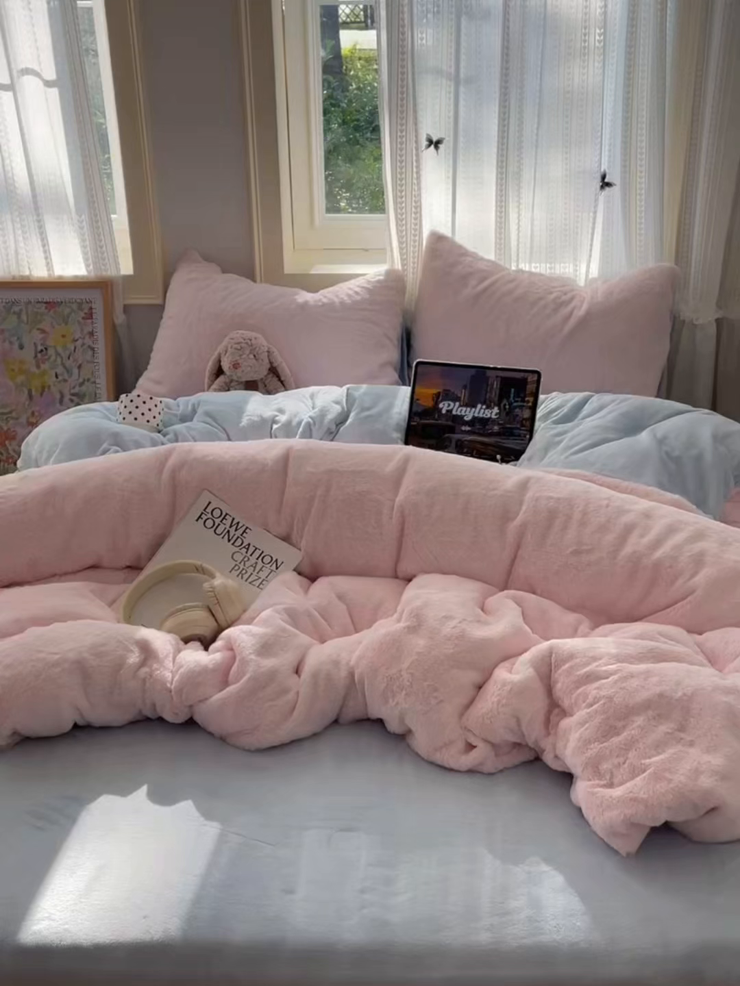 91家纺网 家纺一手货源 找家纺 金爱家 2025新款全消光牛奶绒A类纯色獭兔毛绒立体四件套 混搭-粉蓝