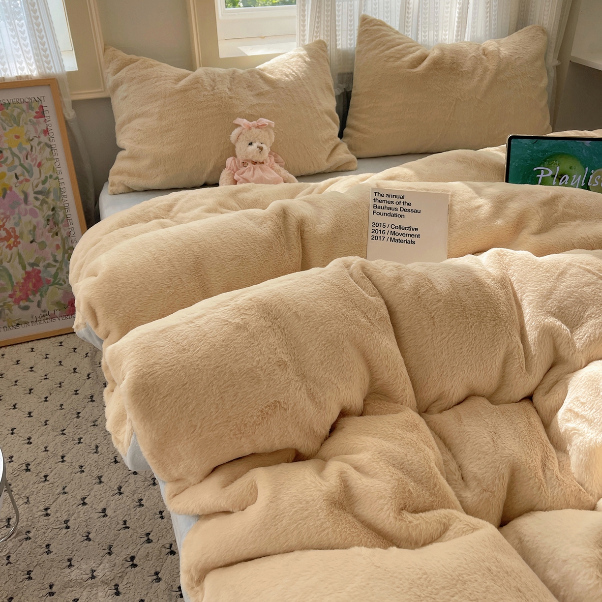 91家纺网 家纺一手货源 找家纺 金爱家 2025新款全消光牛奶绒A类纯色獭兔毛绒立体四件套 混搭-黄蓝