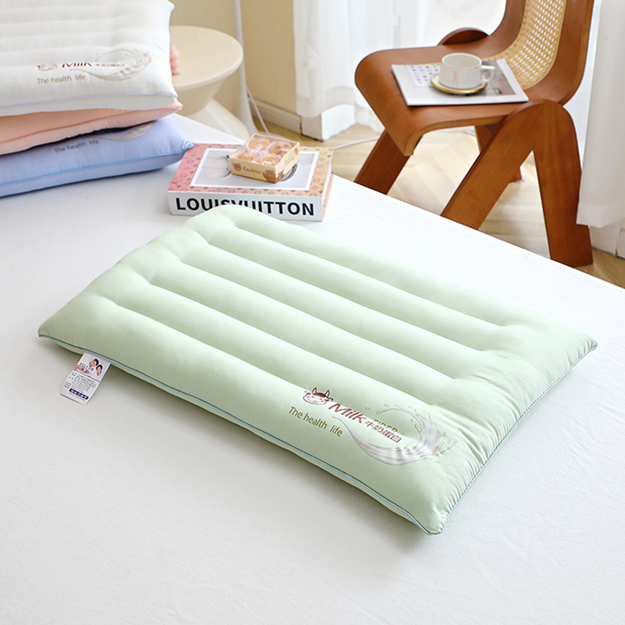 91家纺网 家纺一手货源 找家纺 万聚凯枕芯 2025新款Milk牛奶蛋白定型枕枕头枕芯 绿色