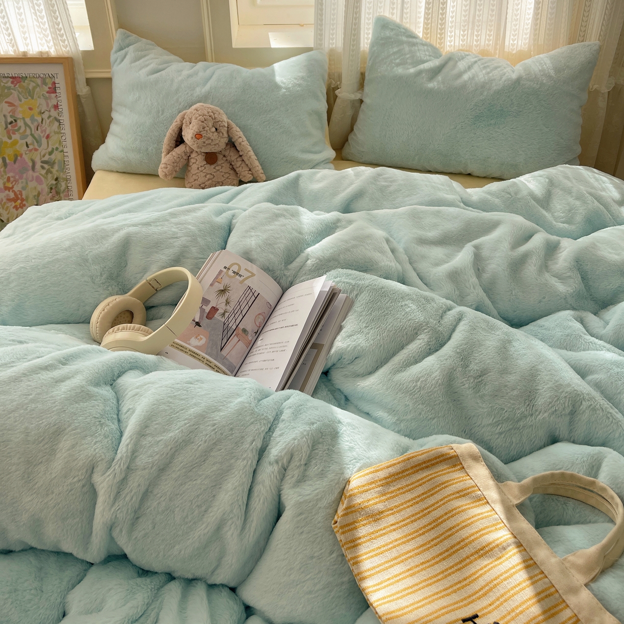 91家纺网 家纺一手货源 找家纺 金爱家 2025新款全消光牛奶绒A类纯色獭兔毛绒立体四件套 混搭-蓝黄