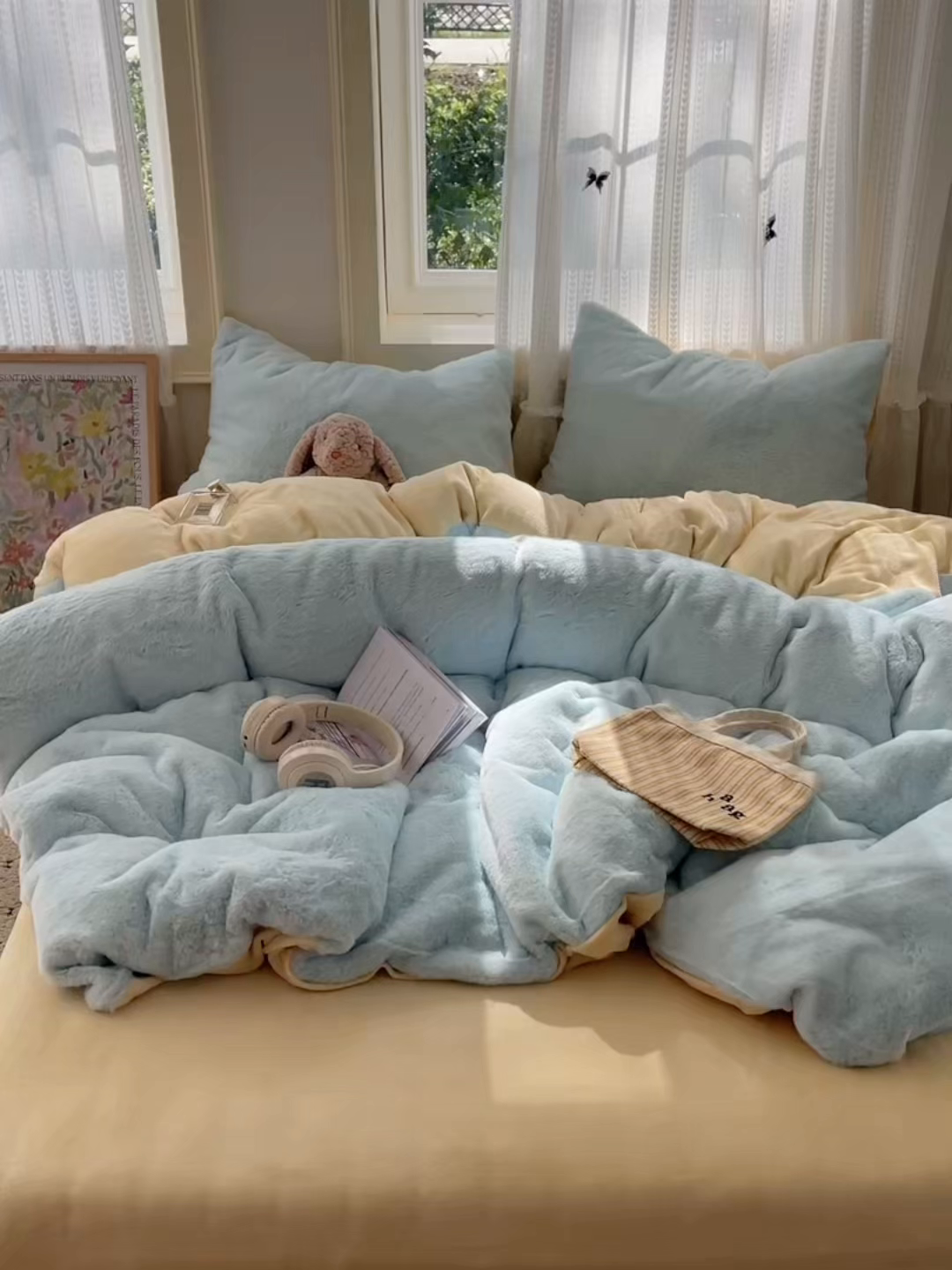 91家纺网 家纺一手货源 找家纺 金爱家 2025新款全消光牛奶绒A类纯色獭兔毛绒立体四件套 混搭-蓝黄