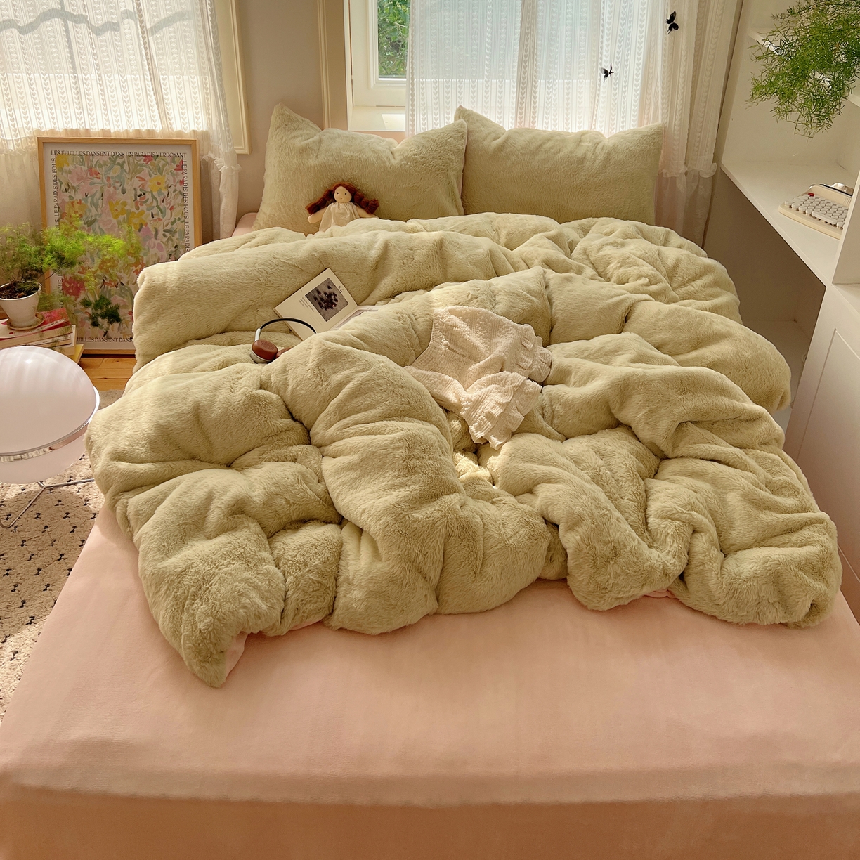 91家纺网 家纺一手货源 找家纺 金爱家 2025新款全消光牛奶绒A类纯色獭兔毛绒立体四件套 混搭-绿粉