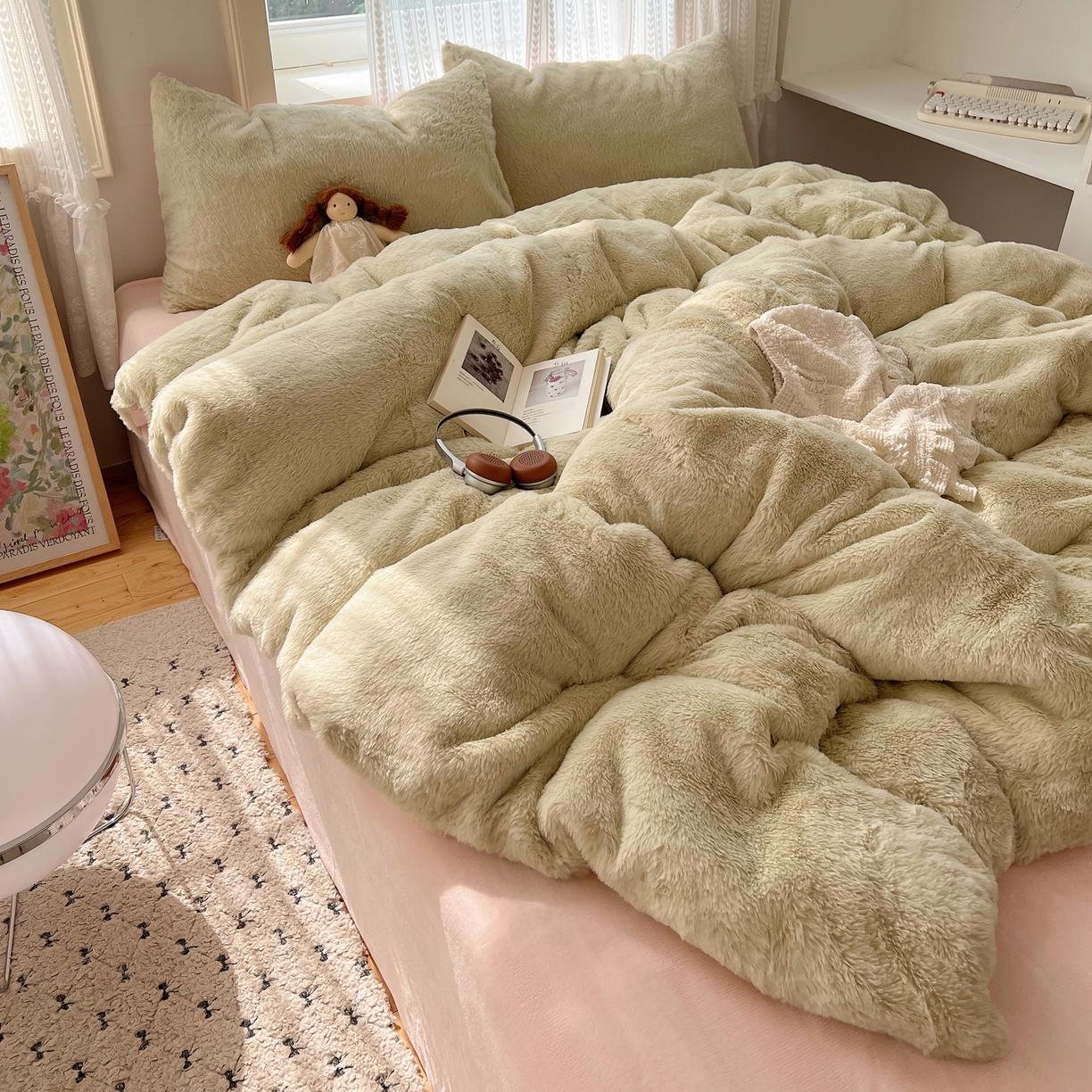 91家纺网 家纺一手货源 找家纺 金爱家 2025新款全消光牛奶绒A类纯色獭兔毛绒立体四件套 混搭-绿粉