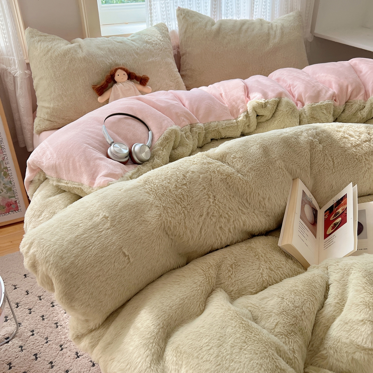 91家纺网 家纺一手货源 找家纺 金爱家 2025新款全消光牛奶绒A类纯色獭兔毛绒立体四件套 混搭-绿粉