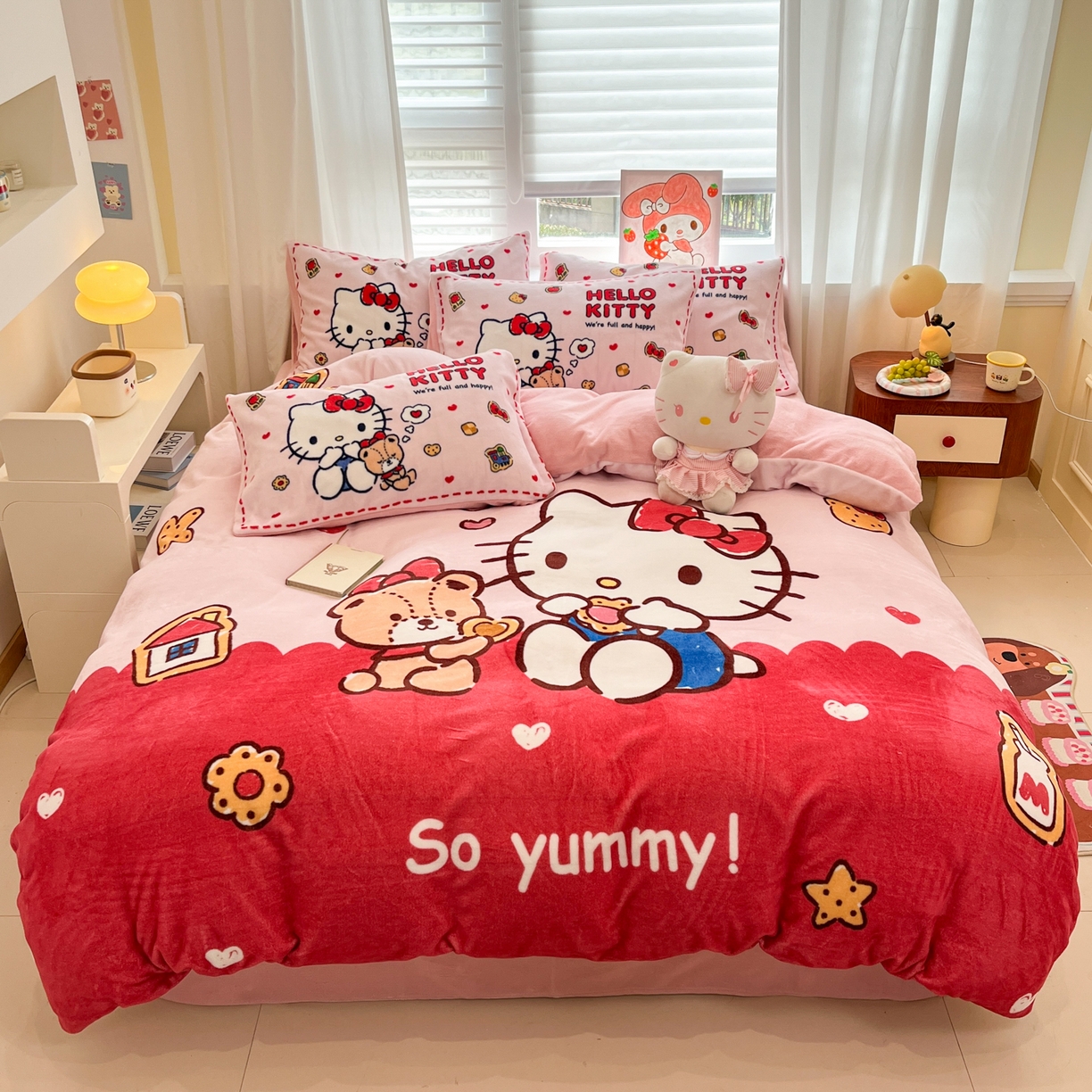 91家纺网 家纺一手货源 找家纺 （总）金爱家 2025新品大版卡通平网数码印花加厚高克重牛奶绒皮卡丘系列四件套