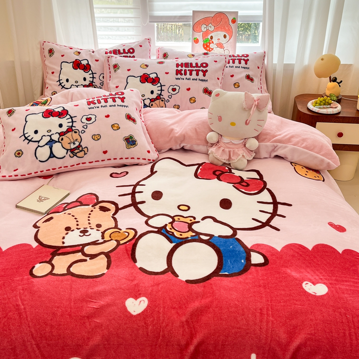 91家纺网 家纺一手货源 找家纺 （总）金爱家 2025新品大版卡通平网数码印花加厚高克重牛奶绒皮卡丘系列四件套