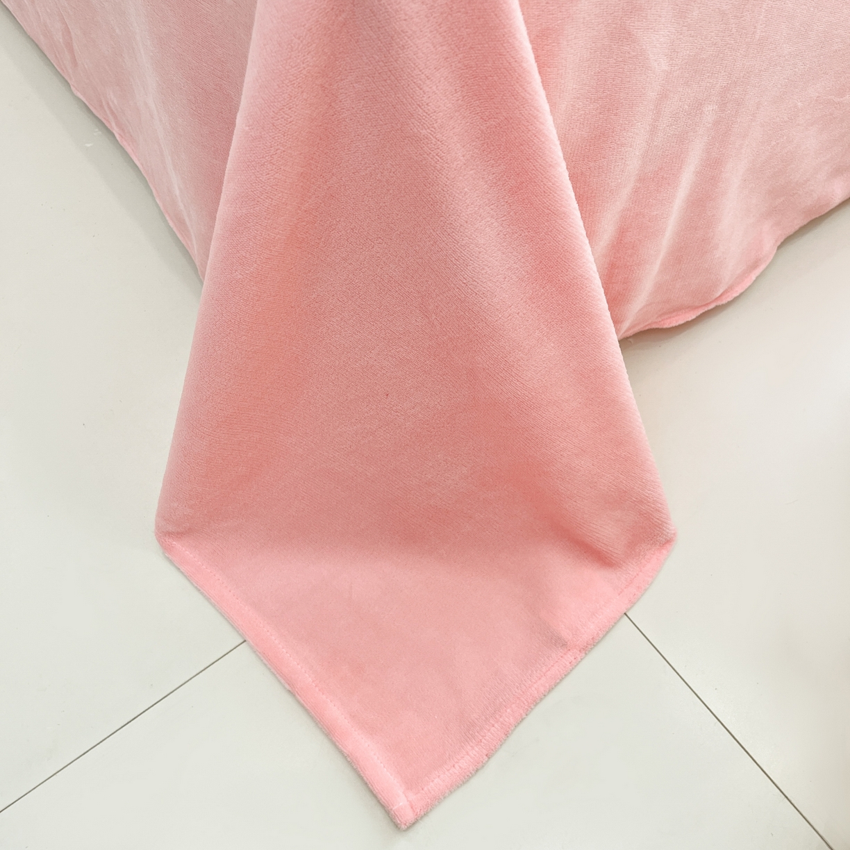 91家纺网 家纺一手货源 找家纺 （总）金爱家 2025新品大版卡通平网数码印花加厚高克重牛奶绒皮卡丘系列四件套