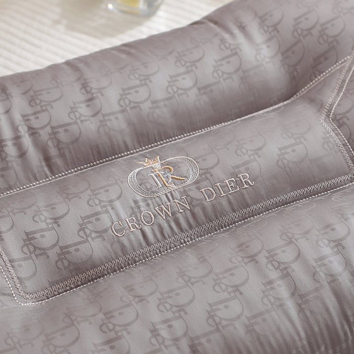 91家纺网 家纺一手货源 找家纺 万聚凯枕芯 2025新款皇冠提花定型枕头枕芯 灰色