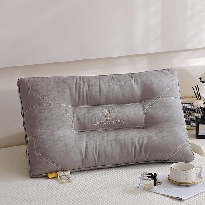 91家纺网 家纺一手货源 找家纺 万聚凯枕芯 2025新款皇冠提花定型枕头枕芯 灰色