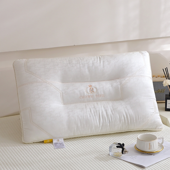 91家纺网 家纺一手货源 找家纺 万聚凯枕芯 2025新款皇冠提花定型枕头枕芯 白色
