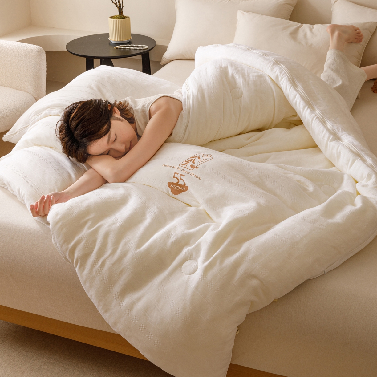 91家纺网 家纺一手货源 找家纺 子由家居 2025新款全棉纯棉有氧双层提花55大豆被被子被芯 双层纱55大豆子母被