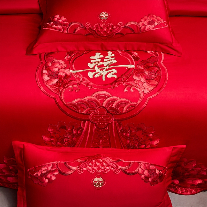 91家纺网 家纺一手货源 找家纺 红番天家居馆 （控价）2025新款纯棉新中式刺绣婚庆四件套（每款供货价的基础上一切活动券后+100） 绮梦花境-红