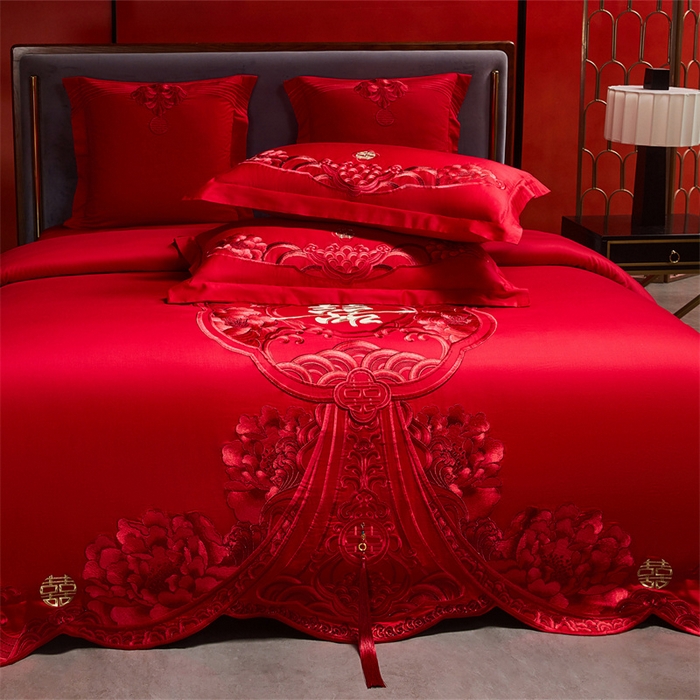 91家纺网 家纺一手货源 找家纺 红番天家居馆 （控价）2025新款纯棉新中式刺绣婚庆四件套（每款供货价的基础上一切活动券后+100） 绮梦花境-红
