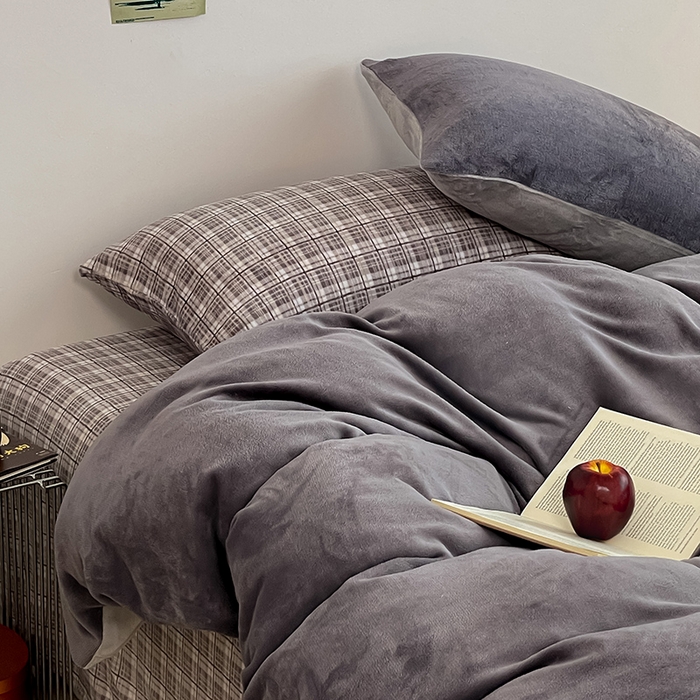 91家纺网 家纺一手货源 找家纺 （总）三朵家纺 2025新款法莱绒混搭四件套