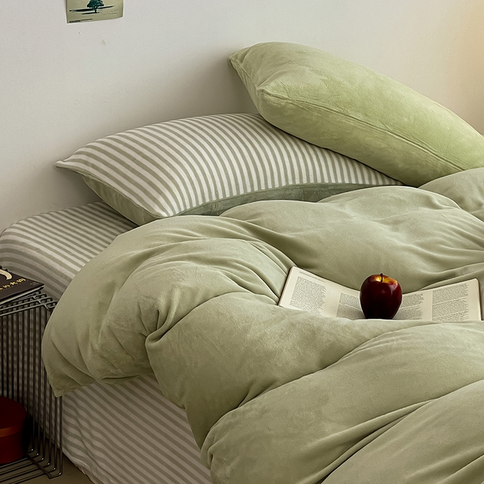 91家纺网 家纺一手货源 找家纺 （总）三朵家纺 2025新款法莱绒混搭四件套