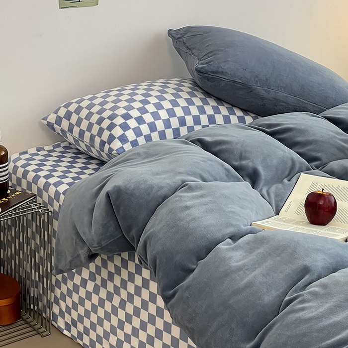 91家纺网 家纺一手货源 找家纺 （总）三朵家纺 2025新款法莱绒混搭四件套