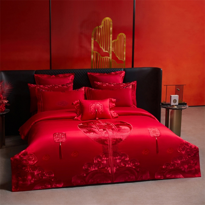 91家纺网 家纺一手货源 找家纺 红番天家居馆 （控价）2025新款纯棉贡缎提花婚庆四件套（每款供货价的基础上一切活动券后+100） 听澜同心-红