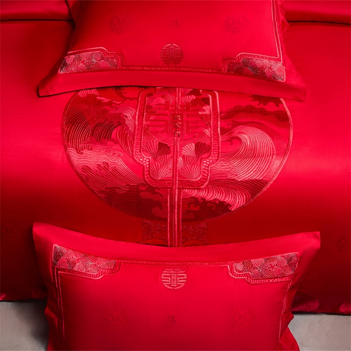 91家纺网 家纺一手货源 找家纺 红番天家居馆 （控价）2025新款纯棉贡缎提花婚庆四件套（每款供货价的基础上一切活动券后+100） 听澜同心-红