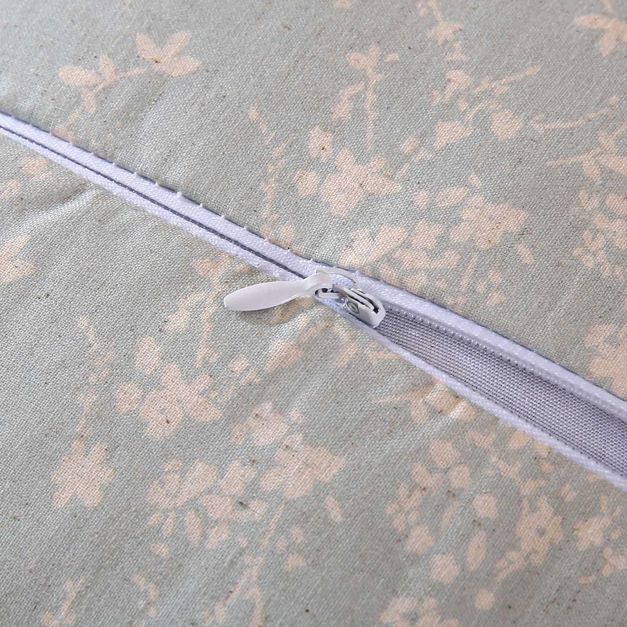 91家纺网 家纺一手货源 找家纺 （总）小米枕芯 2025新款贡缎国风荞麦系带荞麦护颈助眠枕5色