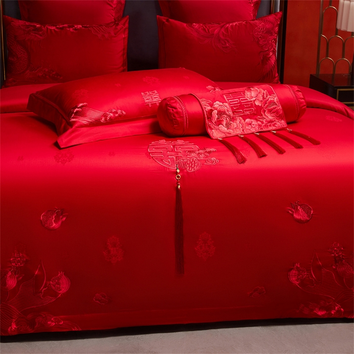 91家纺网 家纺一手货源 找家纺 红番天家居馆 （控价）2025新款纯棉贡缎提花婚庆四件套（每款供货价的基础上一切活动券后+100） 榴连忘返-红