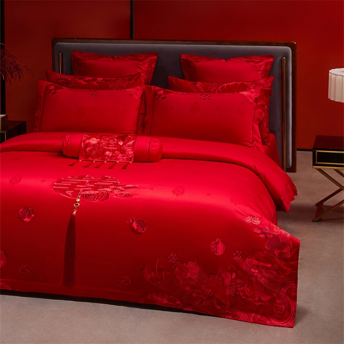 91家纺网 家纺一手货源 找家纺 红番天家居馆 （控价）2025新款纯棉贡缎提花婚庆四件套（每款供货价的基础上一切活动券后+100） 榴连忘返-红