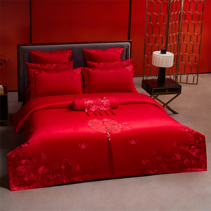91家纺网 家纺一手货源 找家纺 红番天家居馆 （控价）2025新款纯棉贡缎提花婚庆四件套（每款供货价的基础上一切活动券后+100） 榴连忘返-红