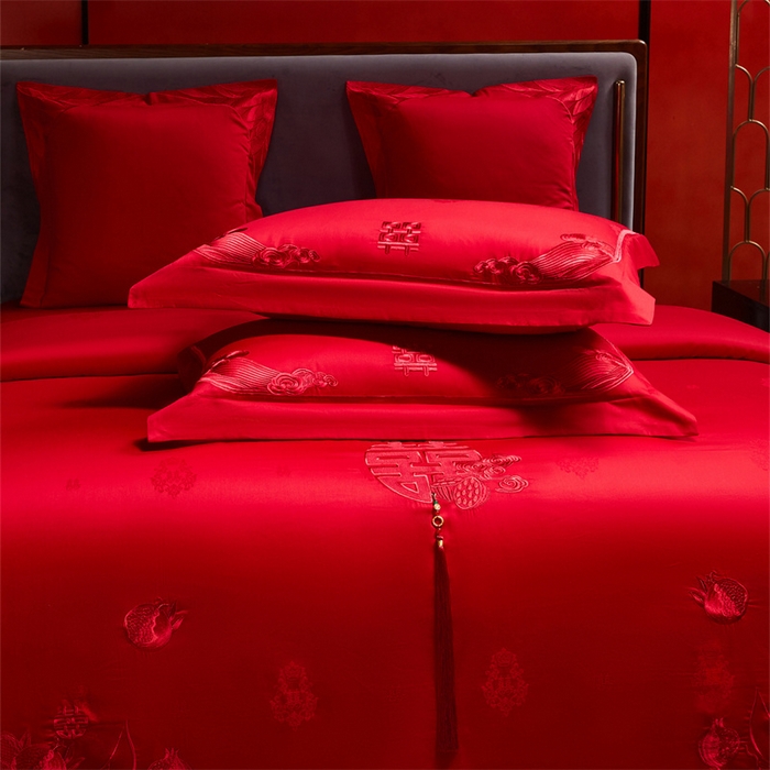 91家纺网 家纺一手货源 找家纺 红番天家居馆 （控价）2025新款纯棉贡缎提花婚庆四件套（每款供货价的基础上一切活动券后+100） 榴连忘返-红