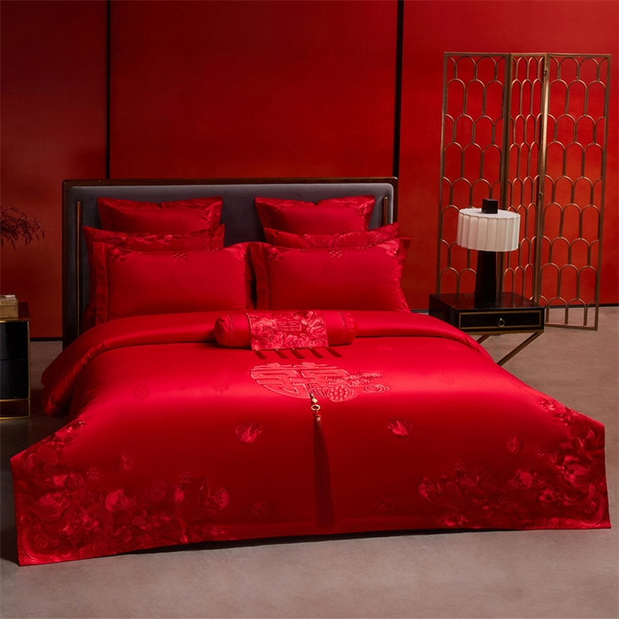 91家纺网 家纺一手货源 找家纺 红番天家居馆 （控价）2025新款纯棉贡缎提花婚庆四件套（每款供货价的基础上一切活动券后+100） 榴连忘返-红
