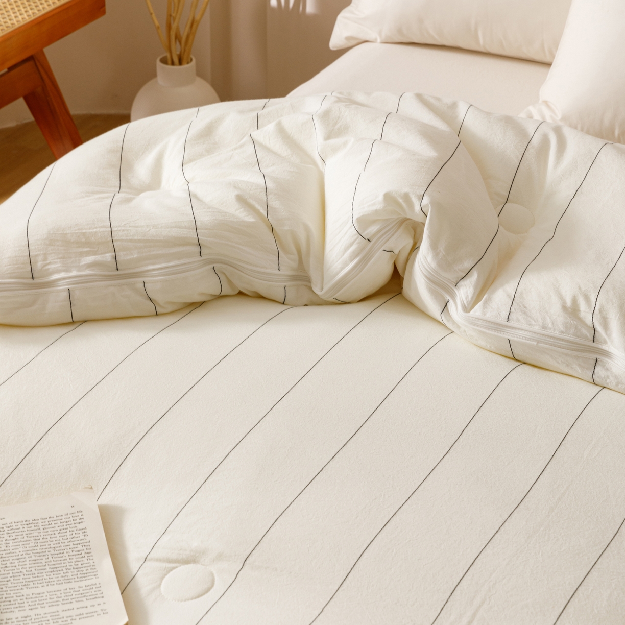 91家纺网 家纺一手货源 找家纺 子由家居 2025新款全棉纯棉无印条纹99大豆被被子被芯 条纹99子母被-自然光