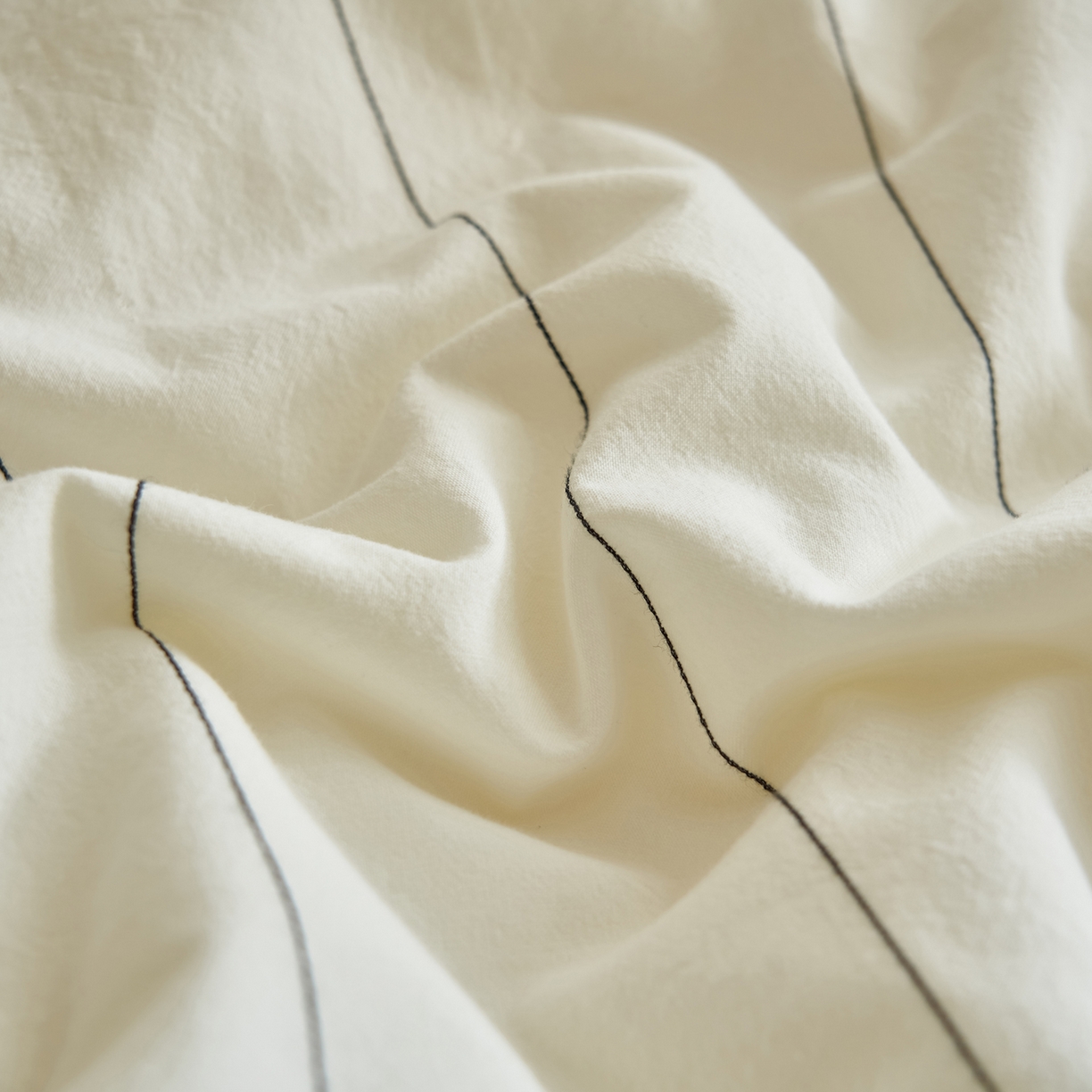 91家纺网 家纺一手货源 找家纺 子由家居 2025新款全棉纯棉无印条纹99大豆被被子被芯 条纹99大豆被-简约风