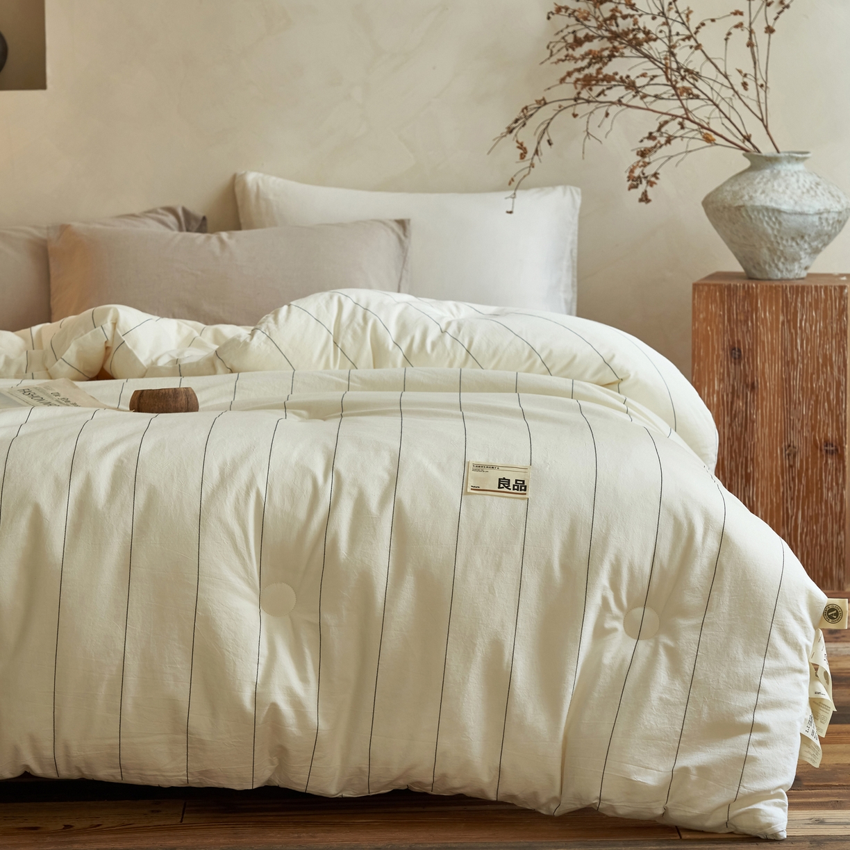 91家纺网 家纺一手货源 找家纺 子由家居 2025新款全棉纯棉无印条纹99大豆被被子被芯 条纹99大豆被-简约风