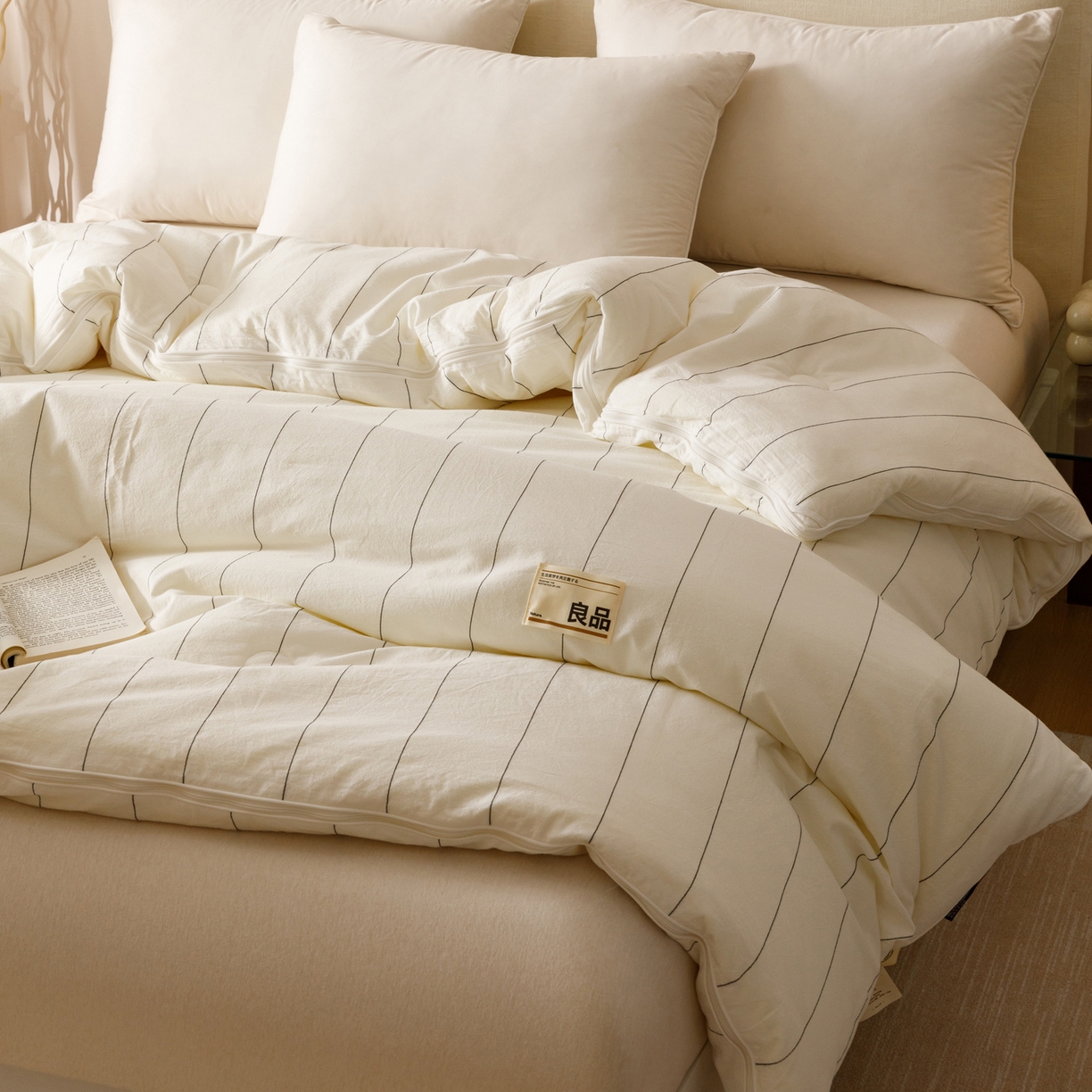 91家纺网 家纺一手货源 找家纺 子由家居 2025新款全棉纯棉无印条纹99大豆被被子被芯 条纹99子母被-自然光