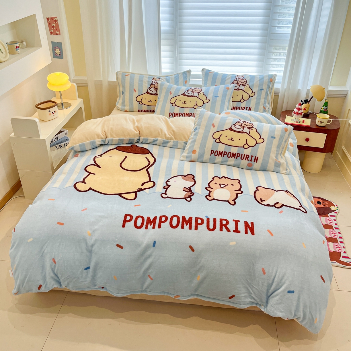 91家纺网 家纺一手货源 找家纺 金爱家 2025新品大版卡通平网数码印花加厚高克重牛奶绒皮卡丘系列四件套 绒大版-布丁狗伙伴