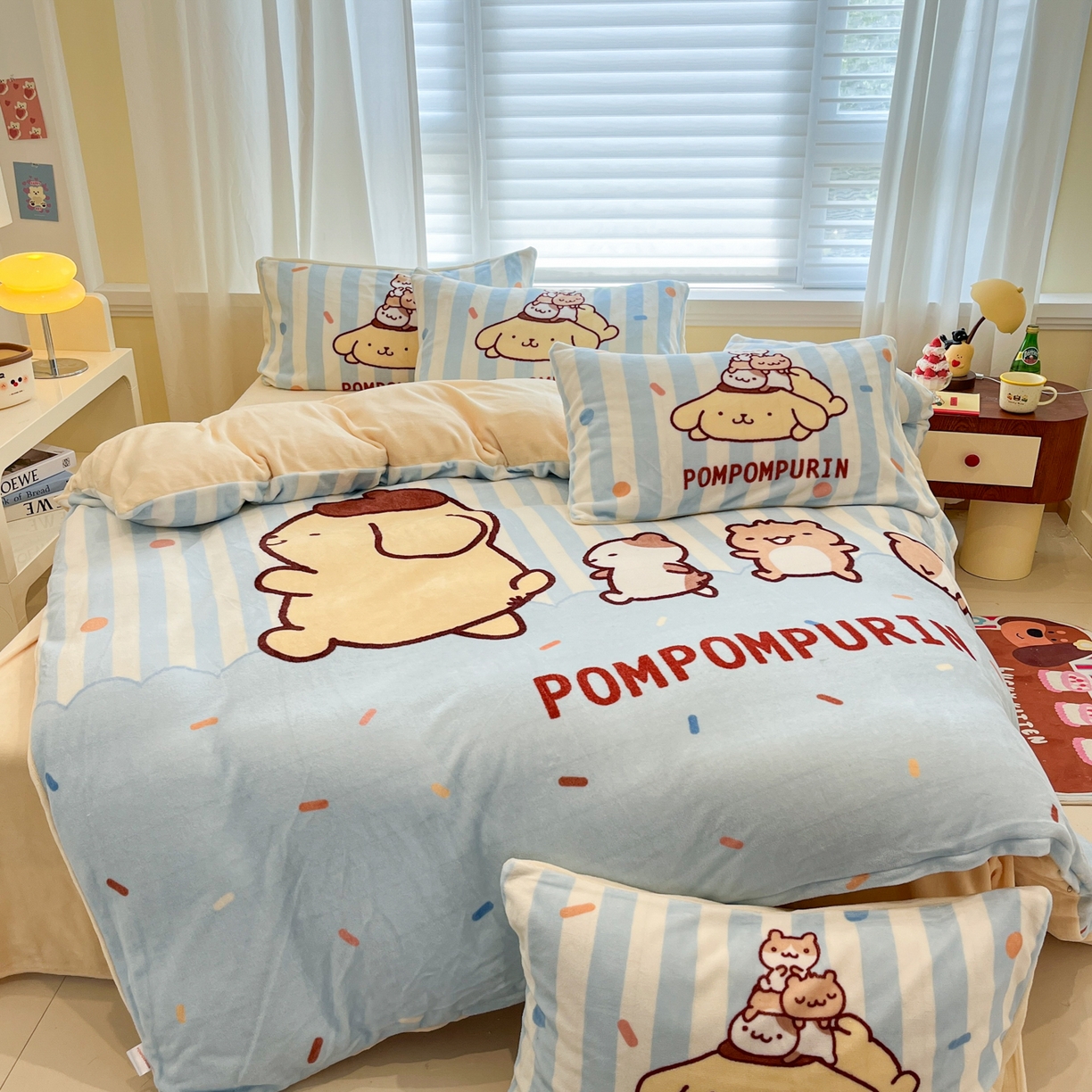 91家纺网 家纺一手货源 找家纺 金爱家 2025新品大版卡通平网数码印花加厚高克重牛奶绒皮卡丘系列四件套 绒大版-布丁狗伙伴