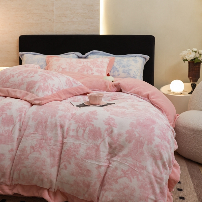 优悦生活馆 2025新款秋冬简约亲肤牛奶绒印花保暖四件套-维也纳 维也纳-白桃粉