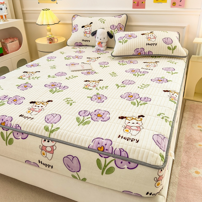 91家纺网 家纺一手货源 找家纺 摩妮卡 2025新款小清新系列印花牛奶绒夹棉床笠三件套 秘密花园