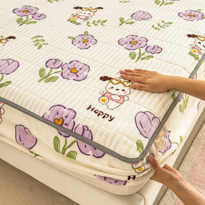 91家纺网 家纺一手货源 找家纺 摩妮卡 2025新款小清新系列印花牛奶绒夹棉床笠三件套 秘密花园