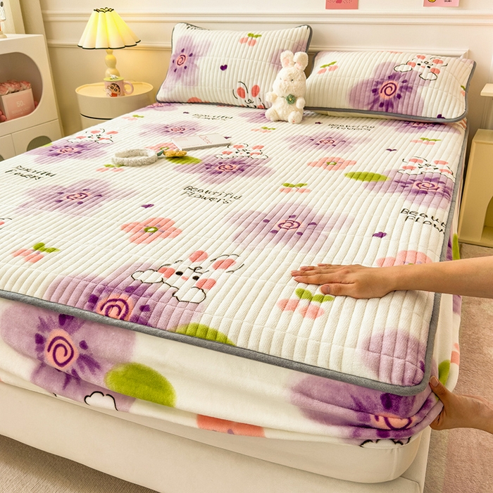 摩妮卡 2025新款小清新系列印花牛奶绒夹棉床笠三件套 琪琪兔