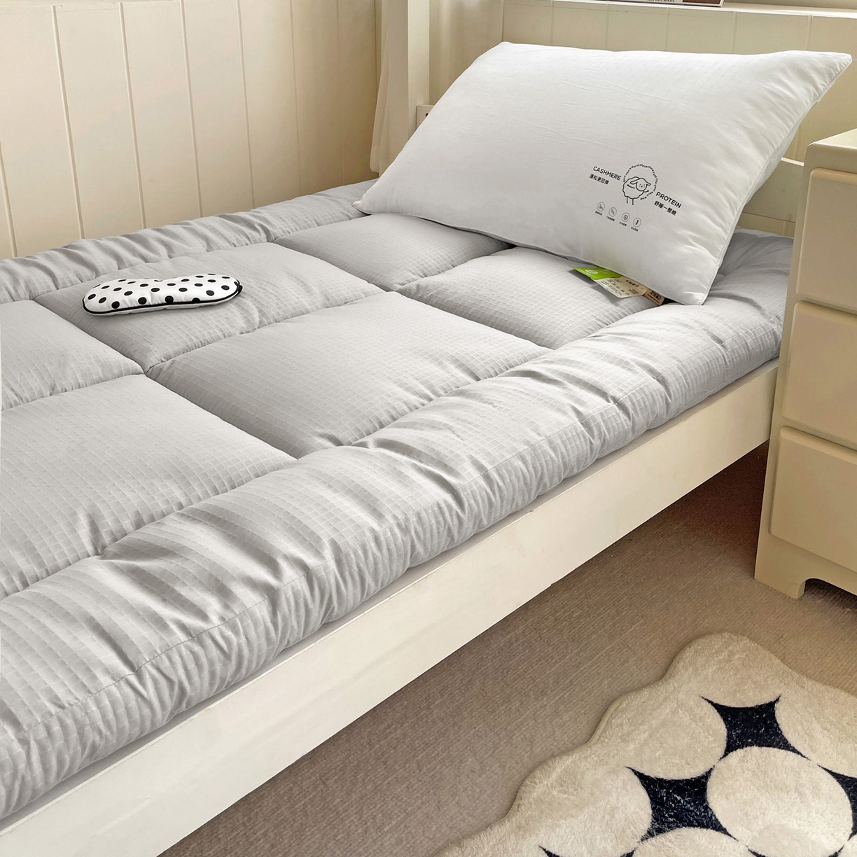 91家纺网 家纺一手货源 找家纺 （总）爱彼家纺 2025新款学生季无印风水洗棉褥子枕芯学生套件宿舍单人90x190床褥套床垫套