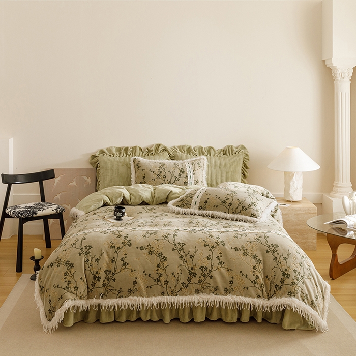 91家纺网 家纺一手货源 找家纺 菊上家纺 2025新款高克重5D雕花牛奶绒时尚仿皮草国潮风床盖四件套-羽妃系列 羽妃-豆绿