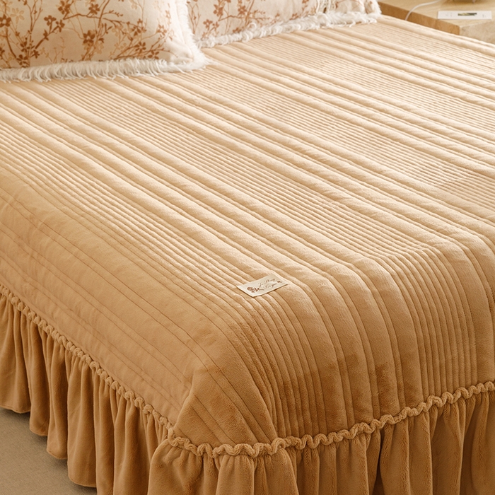 91家纺网 家纺一手货源 找家纺 （总）菊上家纺 2025新款高克重5D雕花牛奶绒时尚仿皮草国潮风床盖四件套-羽妃系列