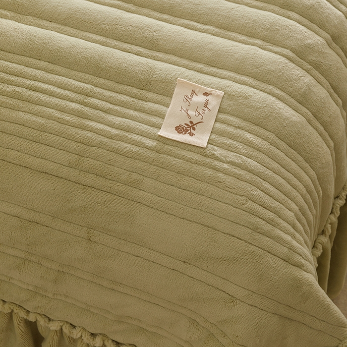 91家纺网 家纺一手货源 找家纺 菊上家纺 2025新款高克重5D雕花牛奶绒时尚仿皮草国潮风床盖四件套-羽妃系列 羽妃-豆绿