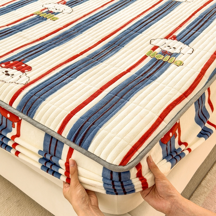 91家纺网 家纺一手货源 找家纺 摩妮卡 2025新款小清新系列印花牛奶绒夹棉床笠三件套 旺星人