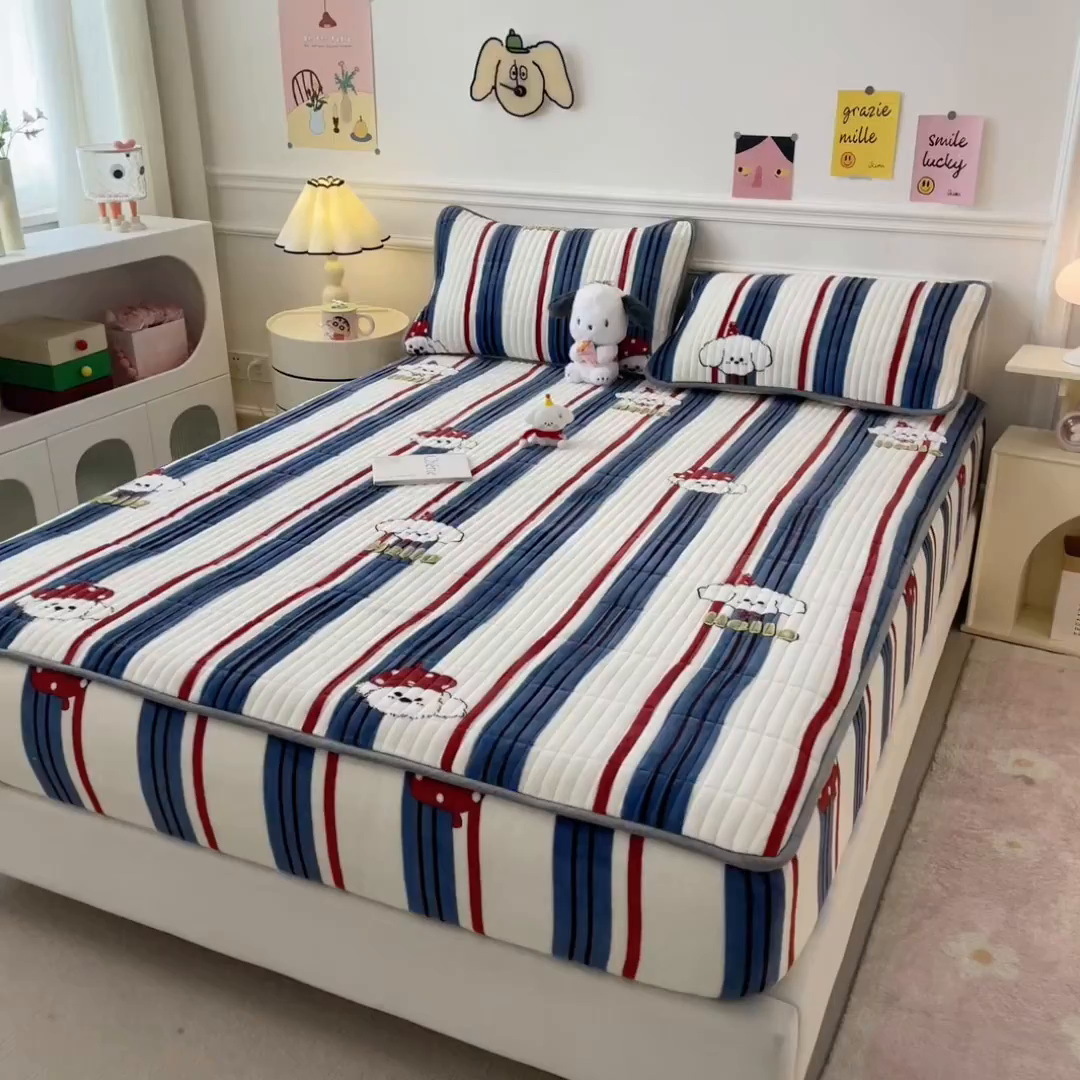 91家纺网 家纺一手货源 找家纺 摩妮卡 2025新款小清新系列印花牛奶绒夹棉床笠三件套 旺星人