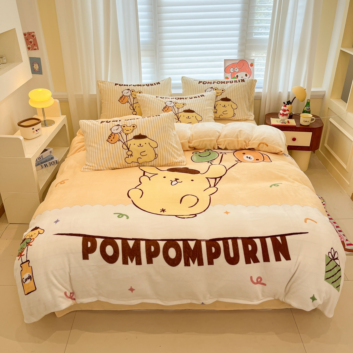 91家纺网 家纺一手货源 找家纺 金爱家 2025新品大版卡通平网数码印花加厚高克重牛奶绒皮卡丘系列四件套 绒大版-奶黄布丁狗