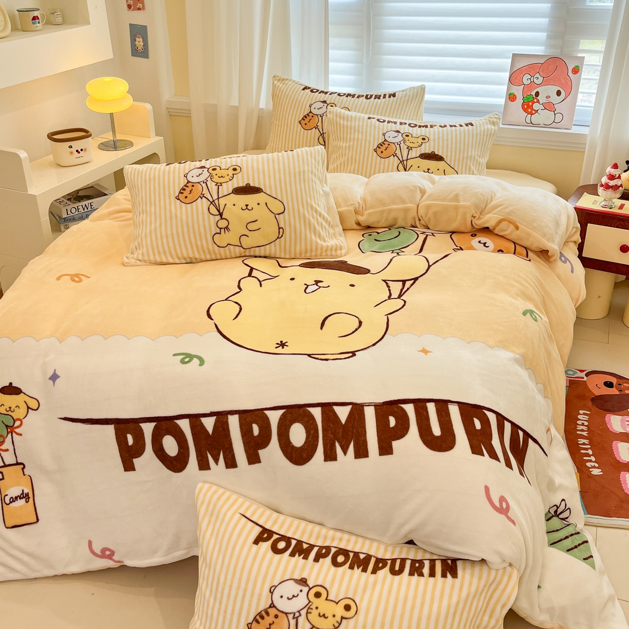 91家纺网 家纺一手货源 找家纺 金爱家 2025新品大版卡通平网数码印花加厚高克重牛奶绒皮卡丘系列四件套 绒大版-奶黄布丁狗