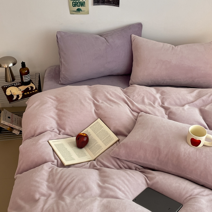 91家纺网 家纺一手货源 找家纺 三朵家纺 2025新款法莱绒混搭四件套 淡紫+薰衣草