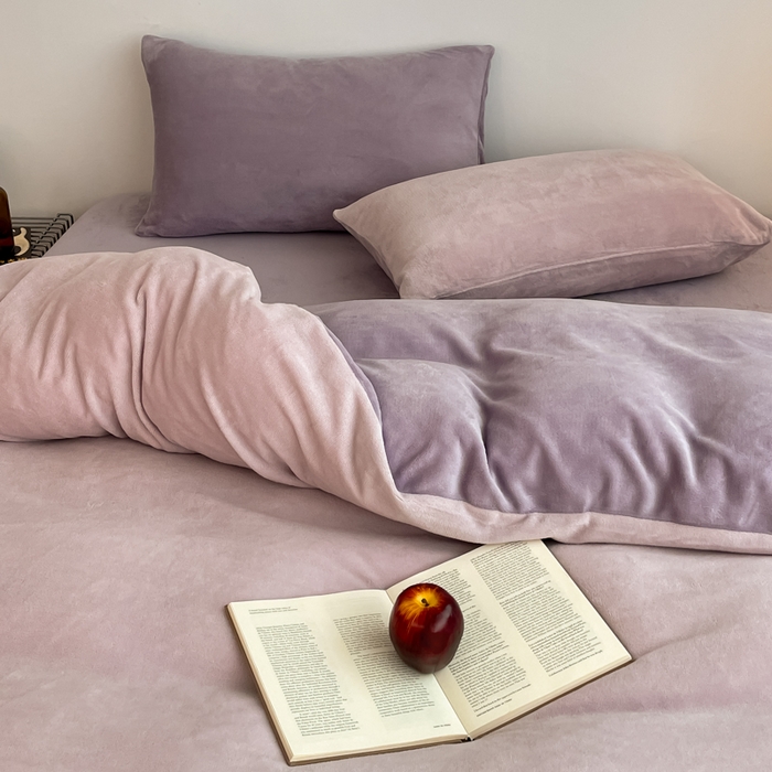 91家纺网 家纺一手货源 找家纺 三朵家纺 2025新款法莱绒混搭四件套 淡紫+薰衣草