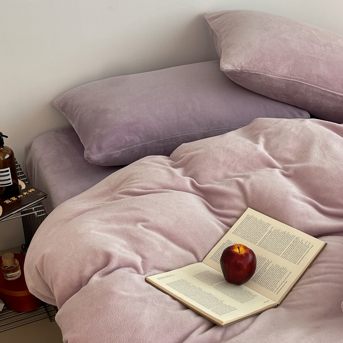 91家纺网 家纺一手货源 找家纺 三朵家纺 2025新款法莱绒混搭四件套 淡紫+薰衣草