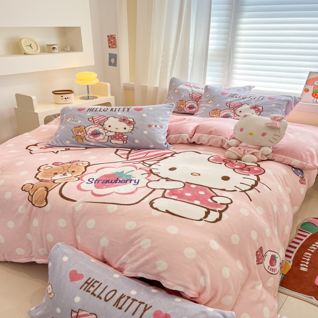 91家纺网 家纺一手货源 找家纺 金爱家 2025新品大版卡通平网数码印花加厚高克重牛奶绒皮卡丘系列四件套 绒大版-糖果kt